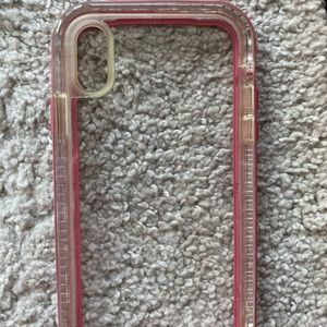 iPhone XR lifeproof
